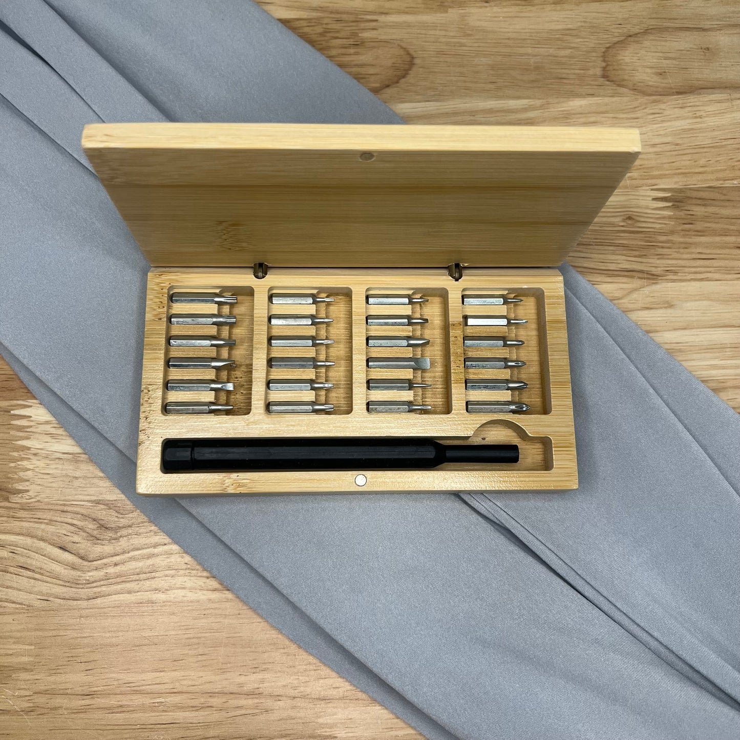 Screwdriver Tool Kit - If Name Can't Fix It We're All Screwed!