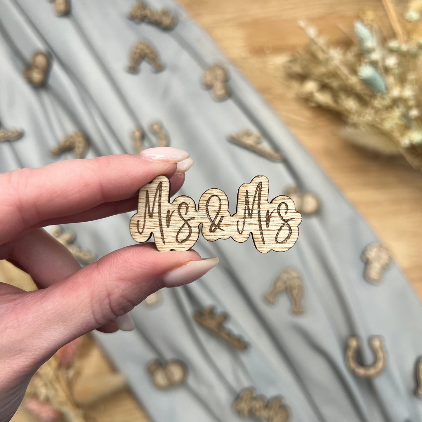 Wooden Table Confetti - Wedding